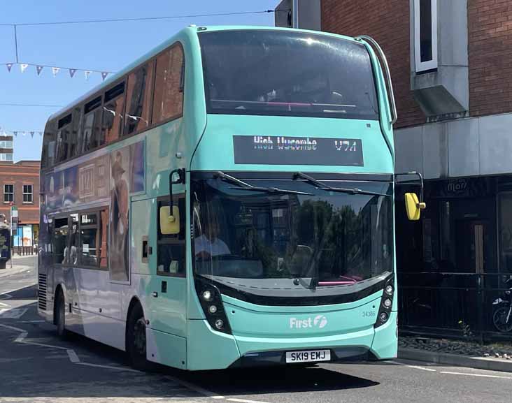 First Beeline Alexander Dennis Enviro400MMC 34386